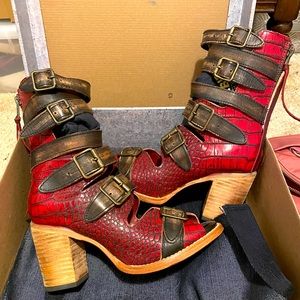 Freebird Croco in Red